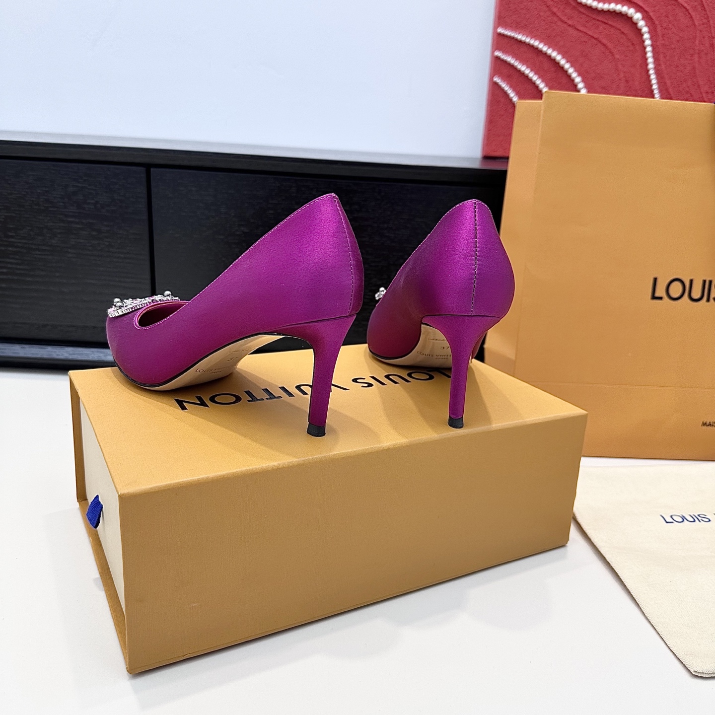 Women's high heels